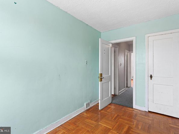 6634 Horrocks Street, Philadelphia PA 19149