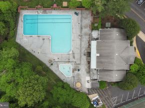 7720 Tremayne Place 111, Mclean VA 22102