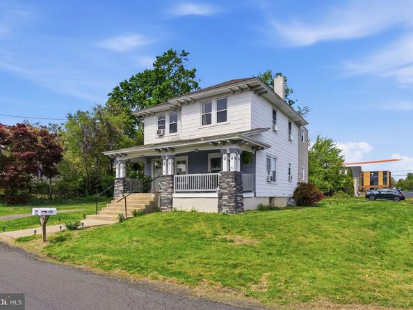 224 Oakdale Avenue, Horsham PA 19044