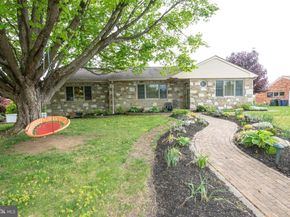 1259 Glenbrook Road, Huntingdon Valley PA 19006