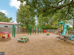 2800 S Abingdon Street B, Arlington VA 22206