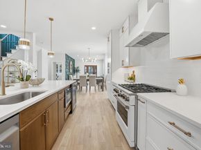423 N Cleveland Street, Arlington VA 22201
