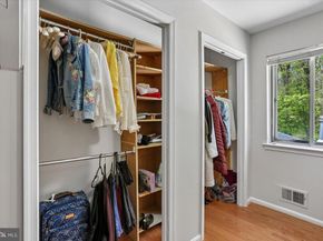 10240 Colebrook Avenue, Potomac MD 20854