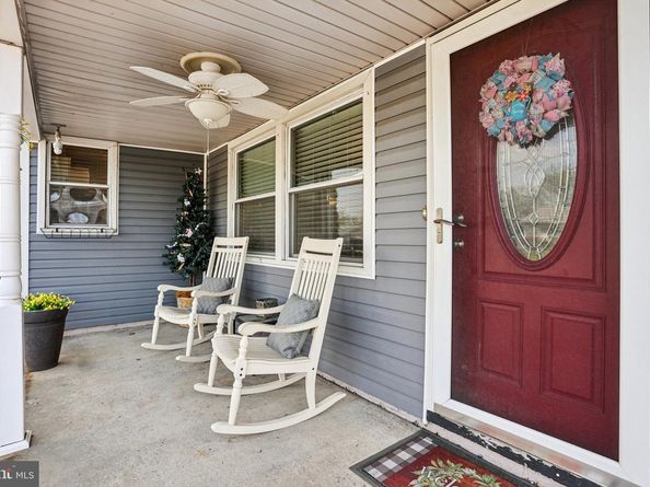 47 Glenwood Lane, Levittown PA 19055