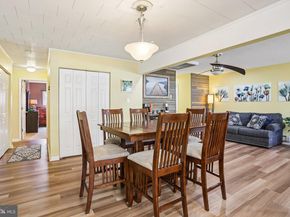 47 Glenwood Lane, Levittown PA 19055