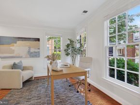 1221 Roundhouse Lane, Alexandria VA 22314