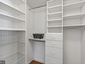 1221 Roundhouse Lane, Alexandria VA 22314