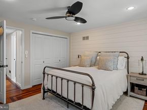 2050 Saint Albans Street, Philadelphia PA 19146
