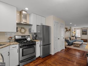 2050 Saint Albans Street, Philadelphia PA 19146