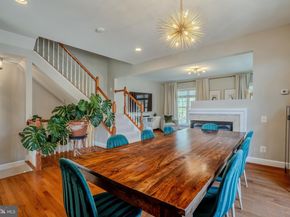 2520 Walnut Leaf Lane, Herndon VA 20171
