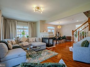 2520 Walnut Leaf Lane, Herndon VA 20171