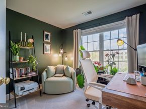 2520 Walnut Leaf Lane, Herndon VA 20171