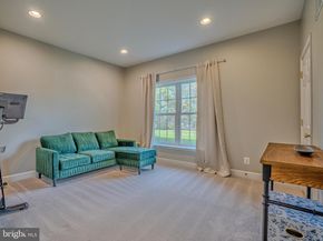 2520 Walnut Leaf Lane, Herndon VA 20171
