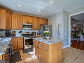 2520 Walnut Leaf Lane, Herndon VA 20171