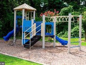 3824 Persimmon Circle, Fairfax VA 22031