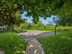 1591 Spring Gate Drive 3311, Mclean VA 22102