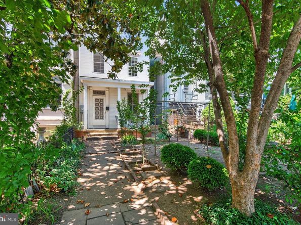 176 North Carolina Avenue SE, Washington DC 20003