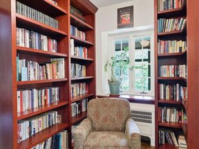 509 E Roumfort Road, Philadelphia PA 19119