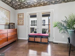 808 Carpenter Street C, Philadelphia PA 19147
