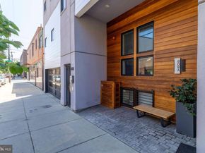 808 Carpenter Street C, Philadelphia PA 19147