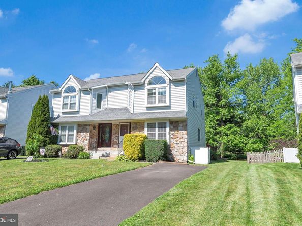 24 Pearl Drive, Doylestown PA 18901