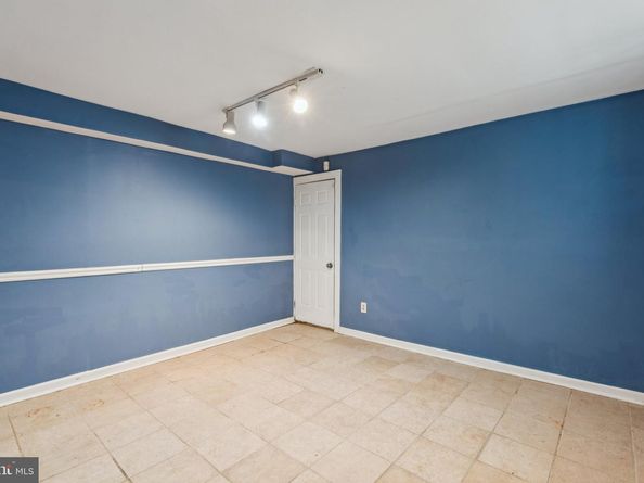 127 W Washington Lane, Philadelphia PA 19144
