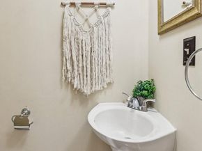 127 W Washington Lane, Philadelphia PA 19144