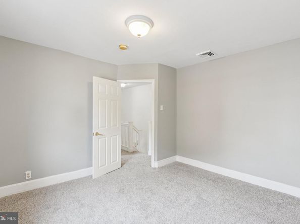 127 W Washington Lane, Philadelphia PA 19144