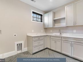 3815 N Abingdon Street, Arlington VA 22207