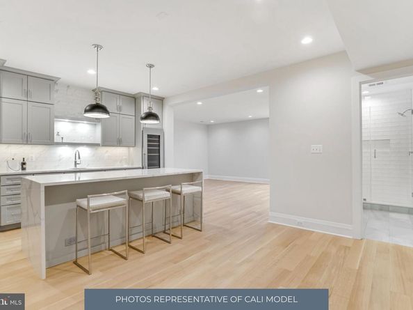 3815 N Abingdon Street, Arlington VA 22207