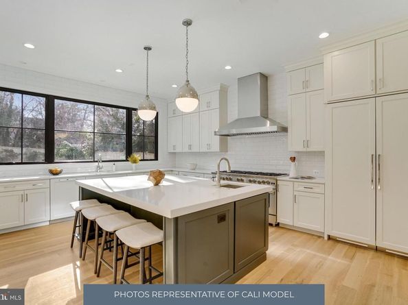 3815 N Abingdon Street, Arlington VA 22207