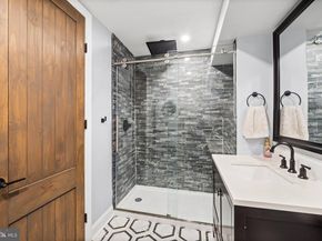 1754 Waterloo Street, Philadelphia PA 19122