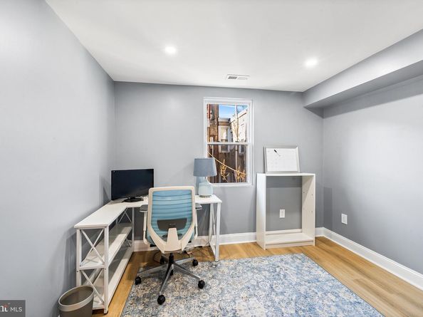 1754 Waterloo Street, Philadelphia PA 19122