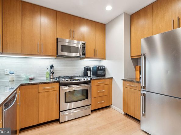 1425 Locust Street 5F, Philadelphia PA 19102