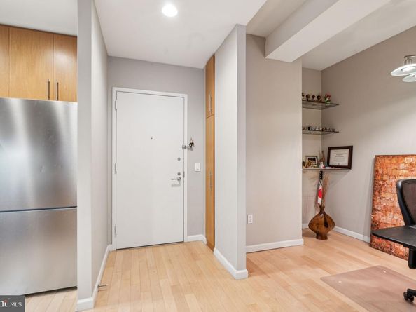 1425 Locust Street 5F, Philadelphia PA 19102