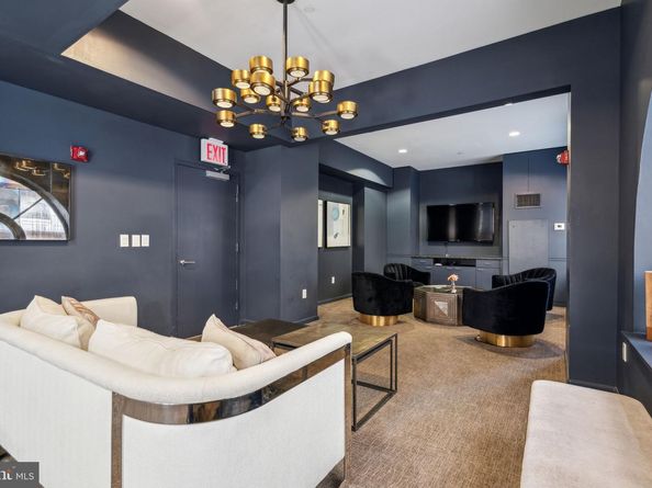 1425 Locust Street 5F, Philadelphia PA 19102
