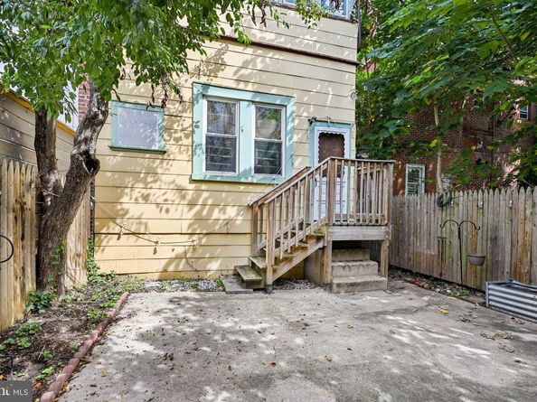 818 S 49TH Street, Philadelphia PA 19143