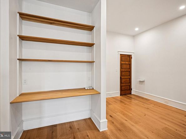 818 S 49TH Street, Philadelphia PA 19143