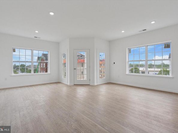 16232 River View Drive, Bristol PA 19007