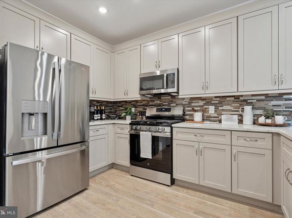 16232 River View Drive, Bristol PA 19007