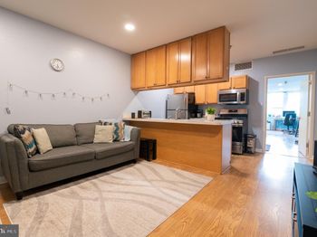 1100 Vine