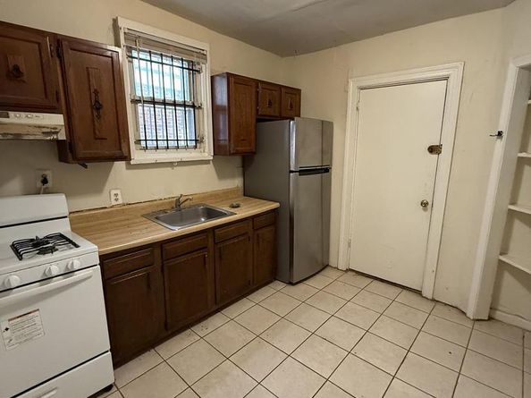 3203 Pearl Street, Philadelphia PA 19104