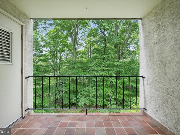 202 Summit Drive B, Bryn Mawr PA 19010