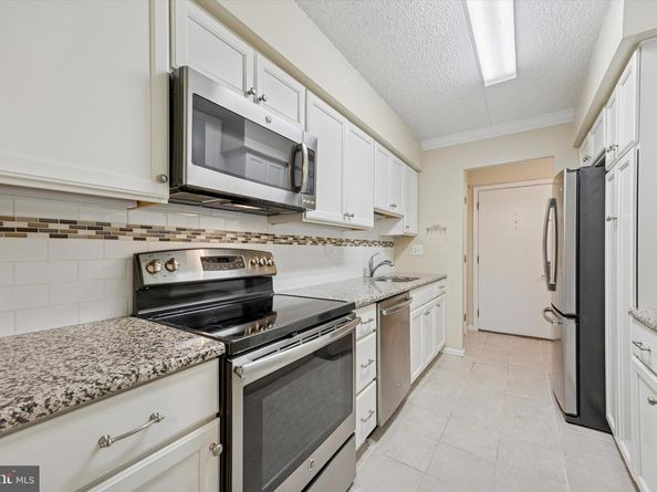 202 Summit Drive B, Bryn Mawr PA 19010
