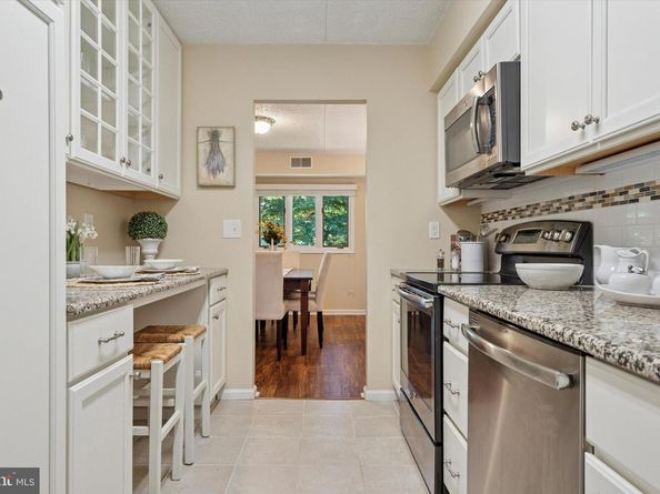 202 Summit Drive B, Bryn Mawr PA 19010
