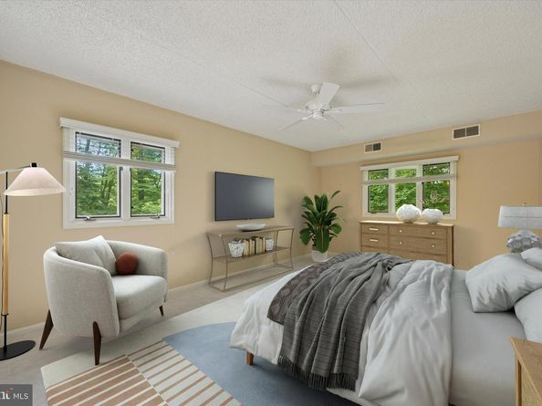202 Summit Drive B, Bryn Mawr PA 19010
