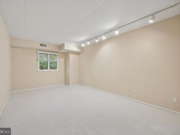 202 Summit Drive B, Bryn Mawr PA 19010
