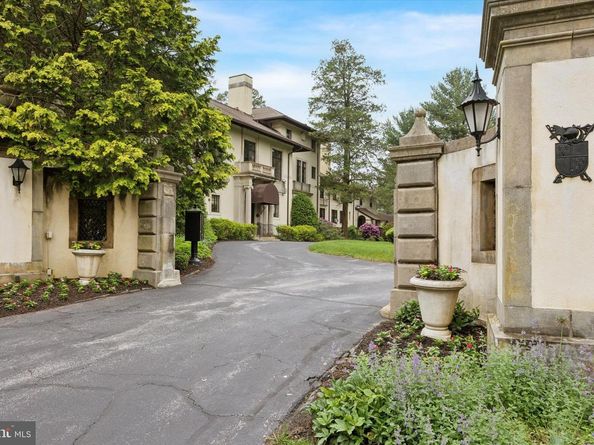 202 Summit Drive B, Bryn Mawr PA 19010