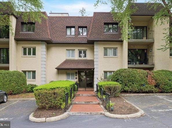 202 Summit Drive B, Bryn Mawr PA 19010