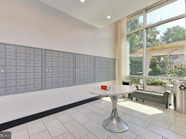 1225 Martha Custis Drive 319, Alexandria VA 22302